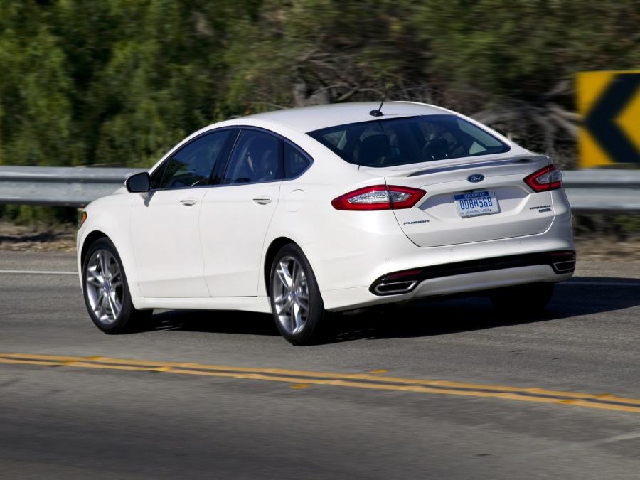  Ford Fusion 2013 года  (US) (фото 48 из 202)